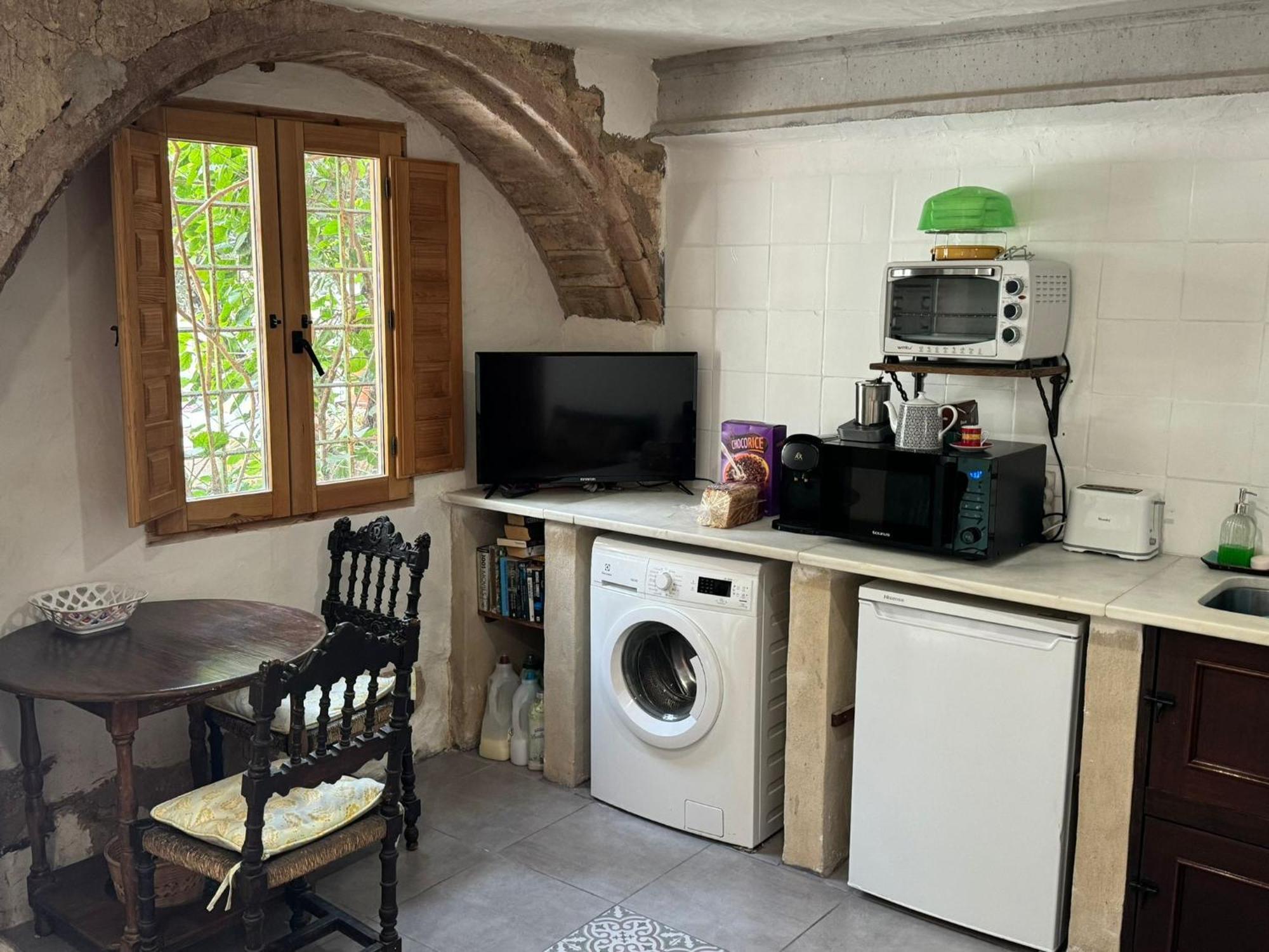 Oliva Courtyard Guesthouse Ngoại thất bức ảnh